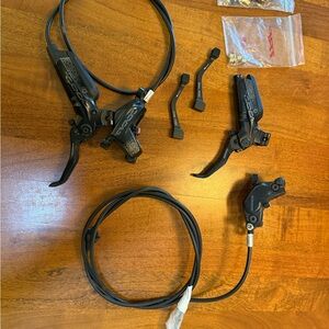 SRAM Code RS brakes and roters